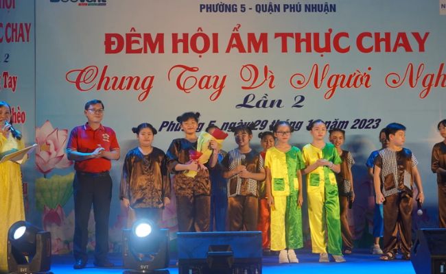 Tổ chức buffet chay gây quỹ hơn 200 triệu hỗ trợ các hộ nghèo