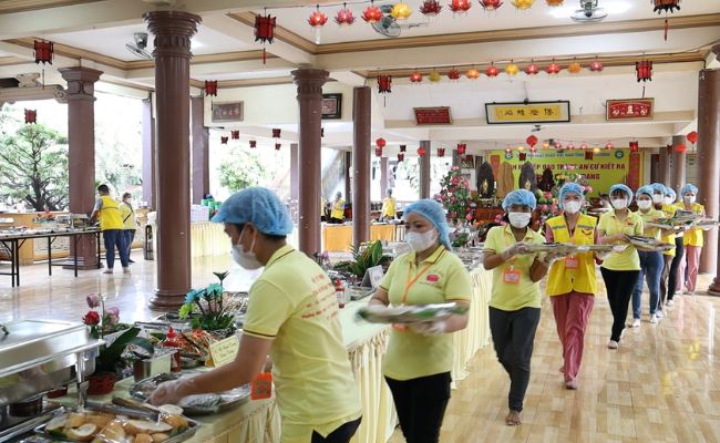 Bình Dương: Hơn 900 người tham gia tiệc Buffet chay gây quỹ từ thiện chùa Bồ Đề Đạo Tràng